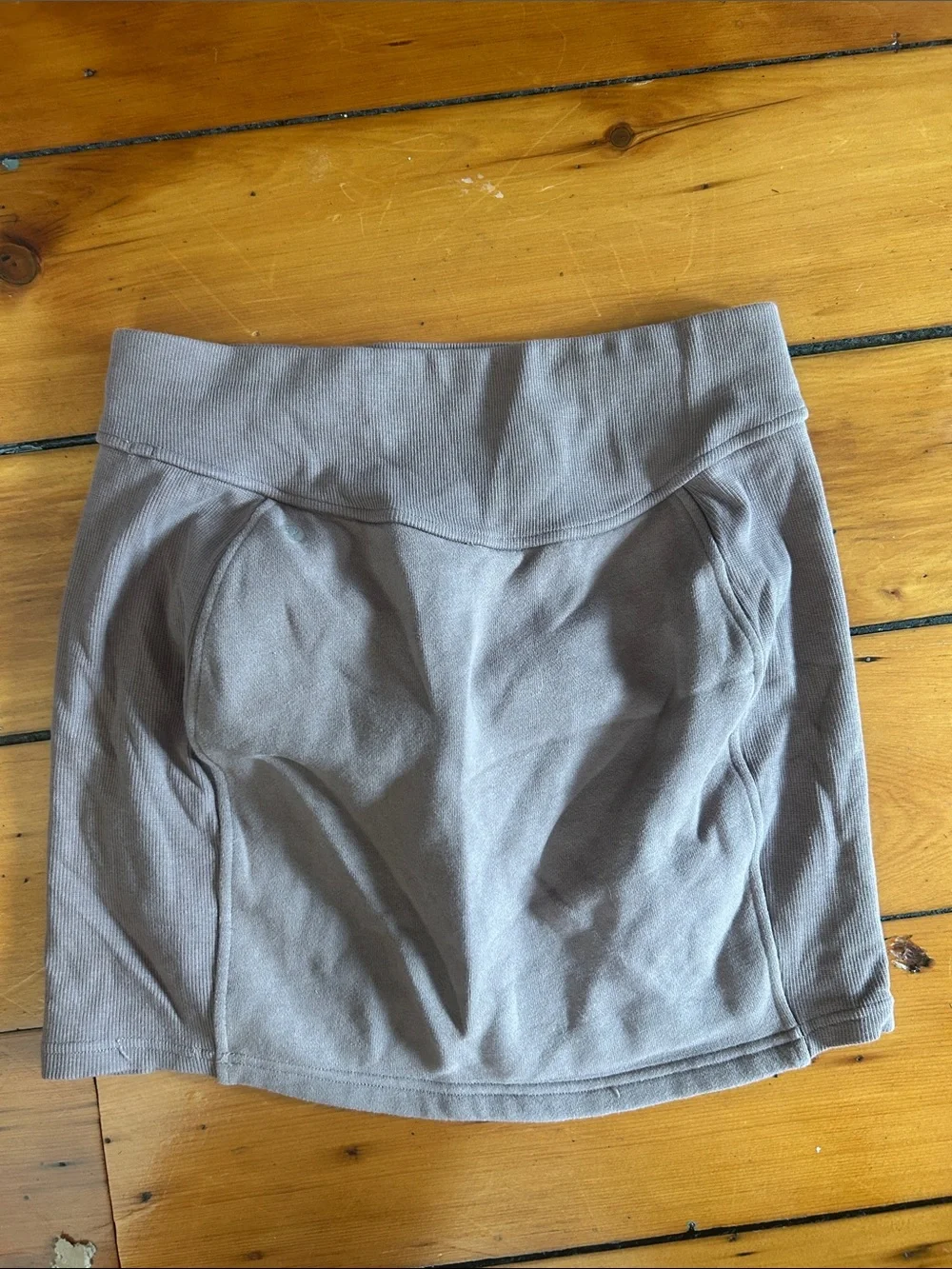 lululemon athletica Ribbed Mini Skirt in Taupe Gray